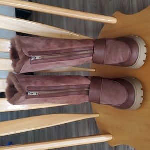 Two Toned brown Campaign Tall Australian Luxe Boots Like New.